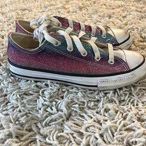 Girls’ converse